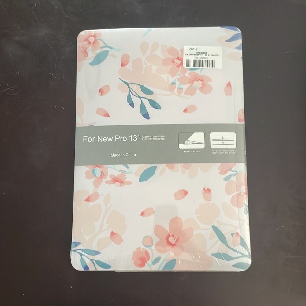 MacBook New Pro 13” pink floral shell case